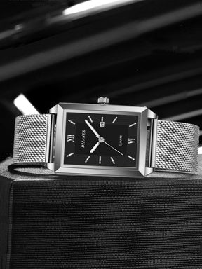 Relógio Quadrado Preto Pulseira Malha Prata Minimalista