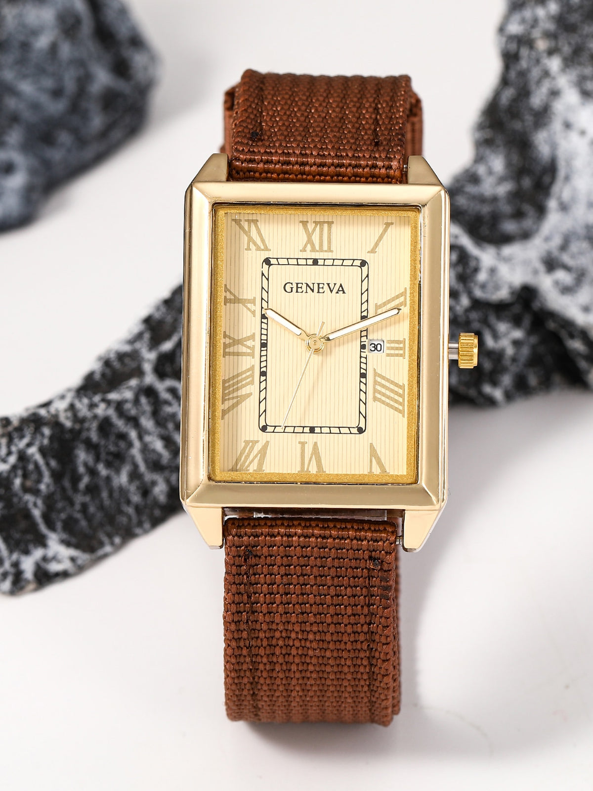 Relógio Masculino Caixa Quadrada Números Romanos Tecido