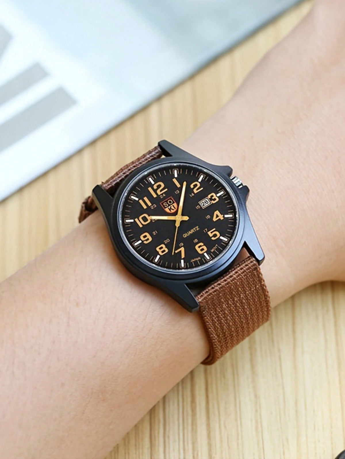 Relógio Masculino Números Grandes Data Pulseira Tecido