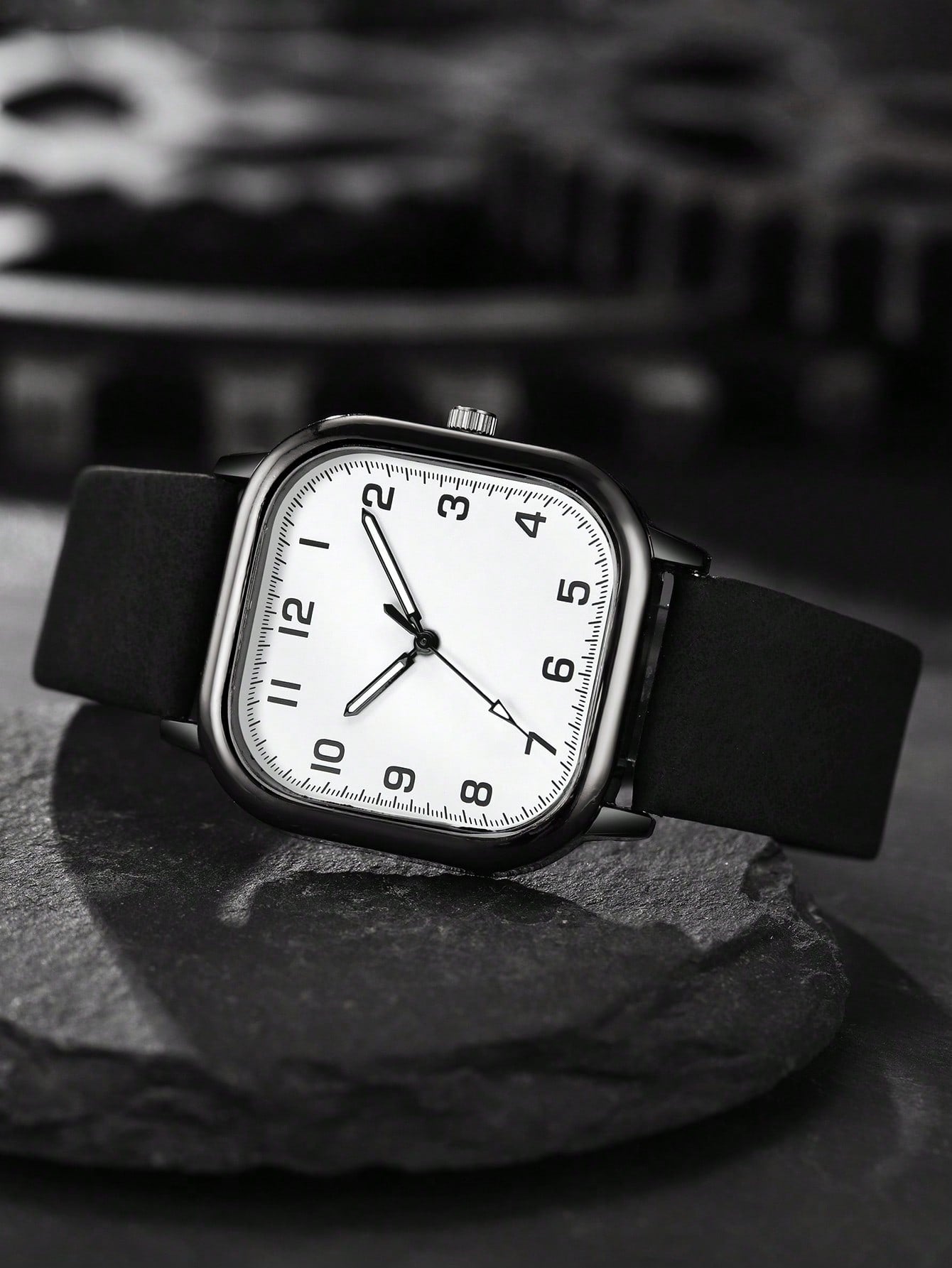 Relógio Minimalista Caixa Quadrada Números Arábicos