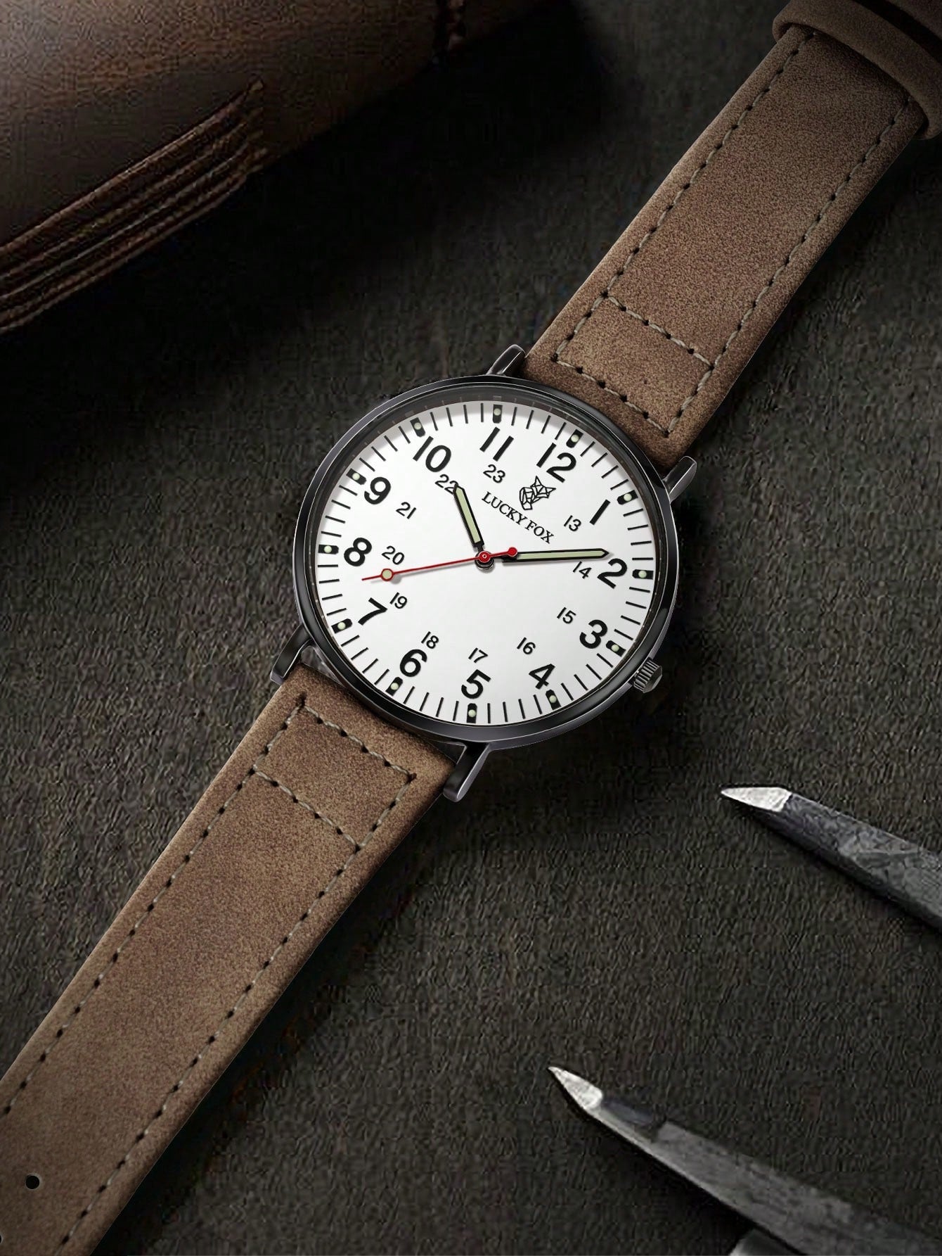 Relógio Minimalista Números Grandes Pulseira Couro