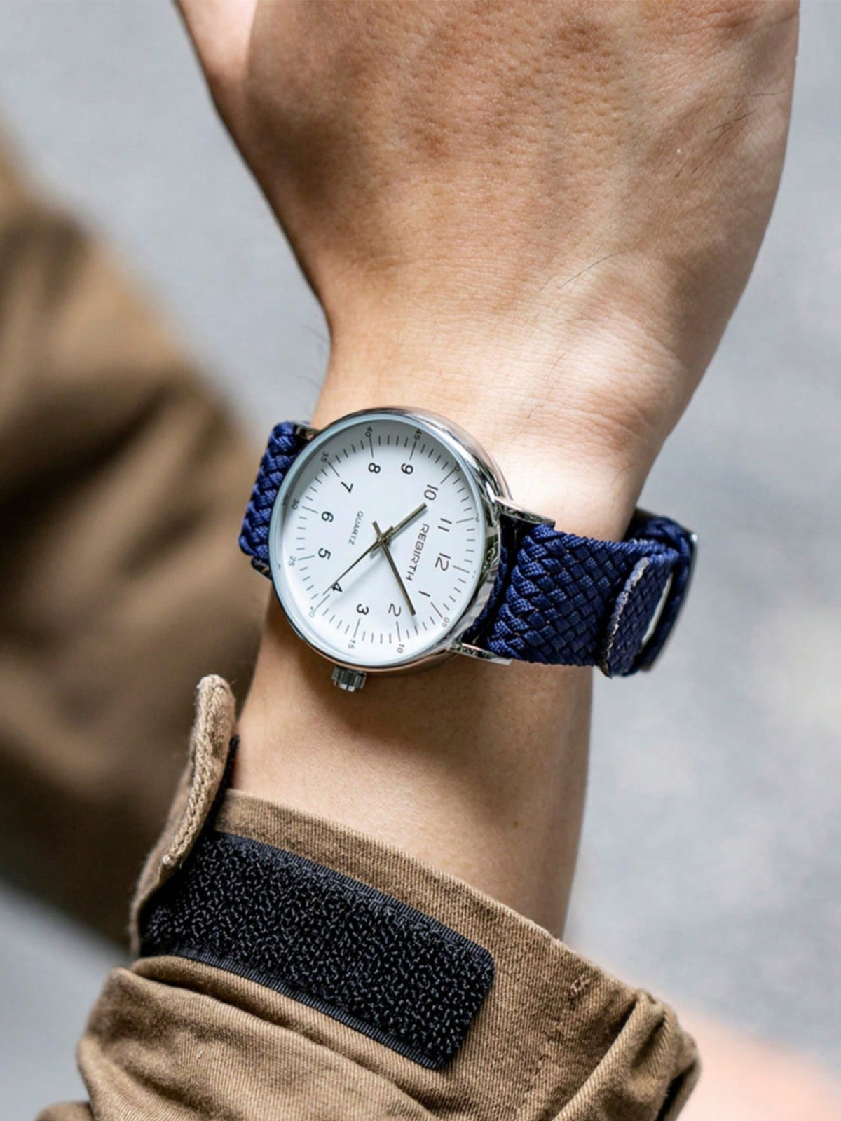 Relógio Masculino Minimalista Com Pulseira Têxtil Trançada