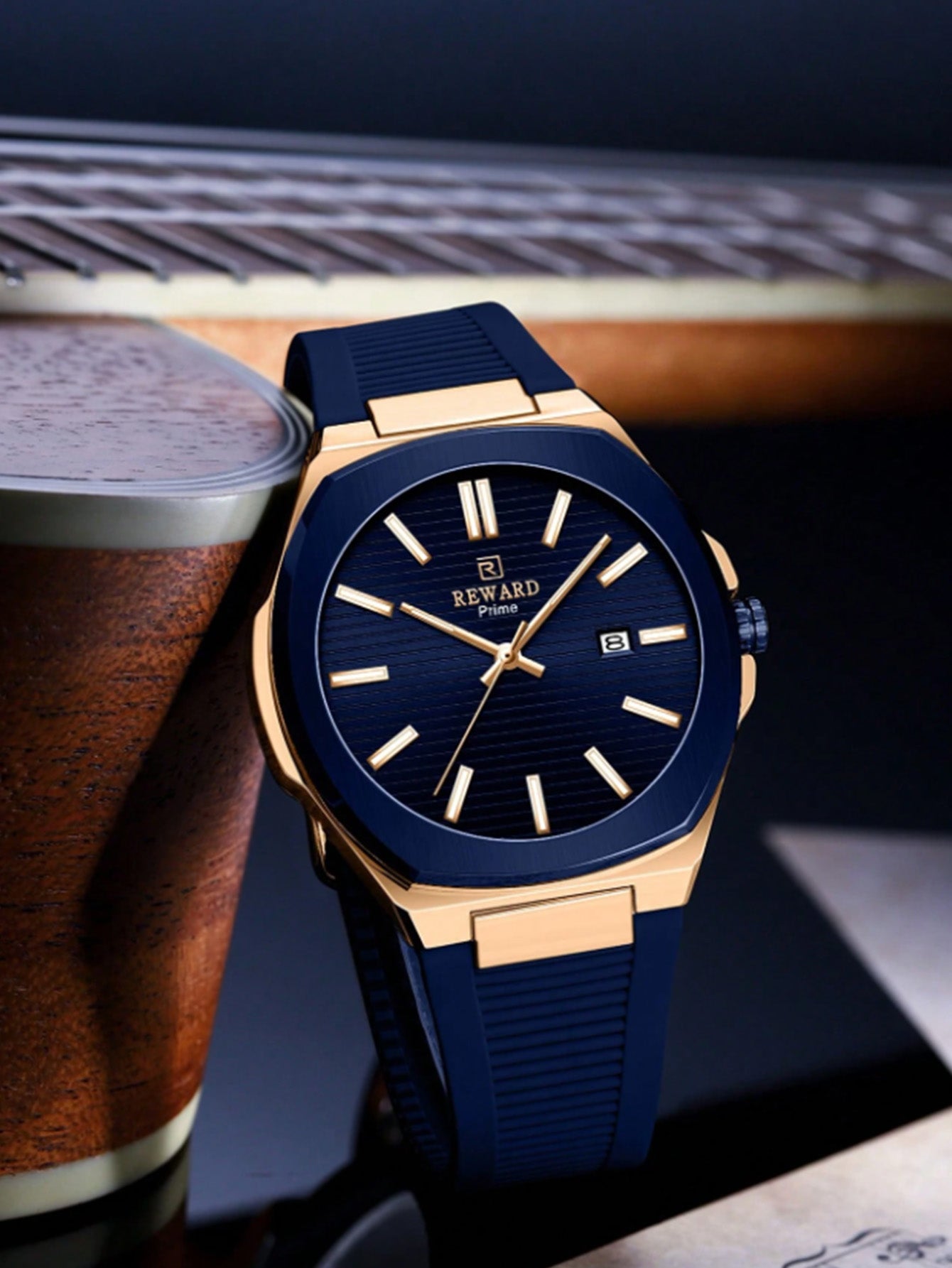 Relógio Dourado Design Moderno Pulseira Silicone Com Data