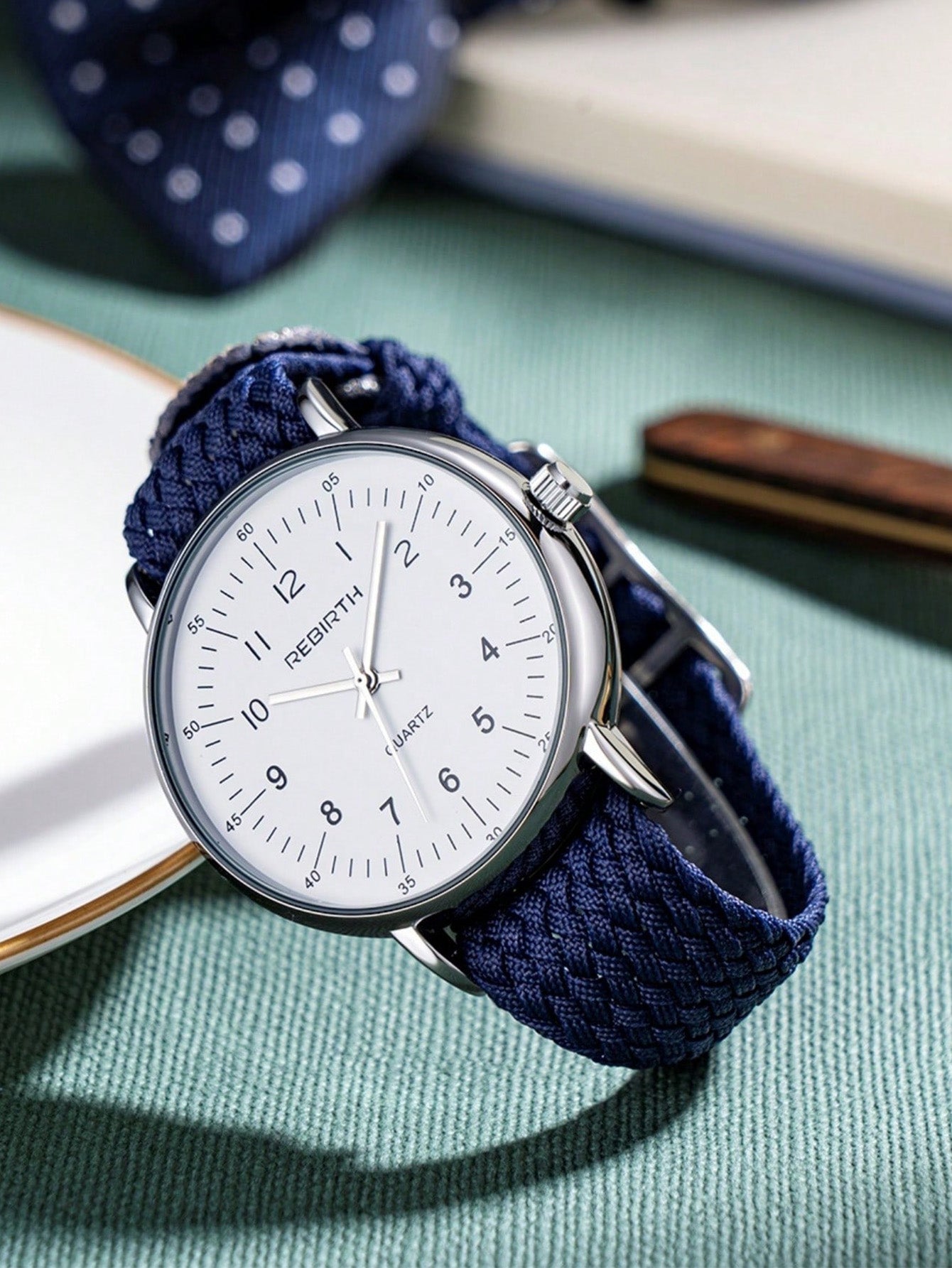 Relógio Masculino Minimalista Com Pulseira Têxtil Trançada